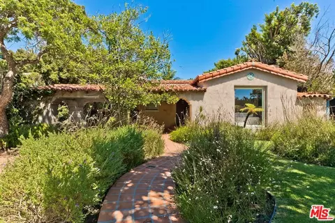 2243 27th St, Santa Monica, CA 90405