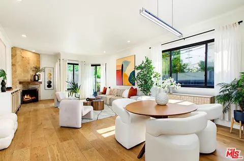 839 Larrabee St #2, West Hollywood, CA 90069