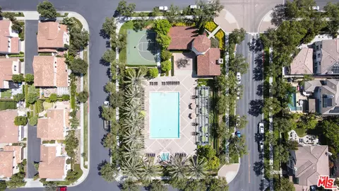 View/Area - 270 Lockford, Irvine, CA 92602 photo 1 of 3