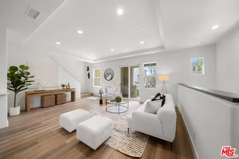 Living - 270 Lockford, Irvine, CA 92602 photo 2 of 2