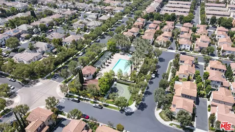 View/Area - 270 Lockford, Irvine, CA 92602 photo 2 of 3