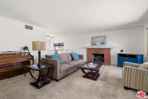 Living - 726 Dewane Dr, El Cajon, CA 92020 photo 3 of 3