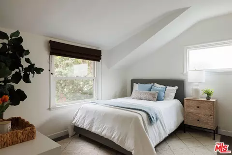 Bedroom - 4176 Klump Ave, Studio City, CA 91602 photo 1 of 6