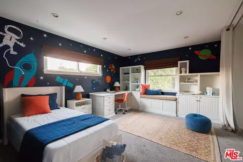 Bedroom - 4176 Klump Ave, Studio City, CA 91602 photo 4 of 6