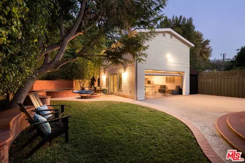 Exterior - 4176 Klump Ave, Studio City, CA 91602 photo 6 of 8