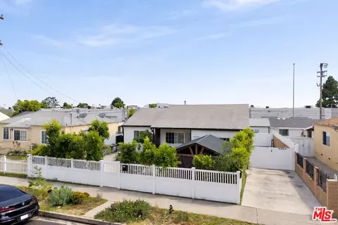View/Area - 10554 Lanark St, Sun Valley, CA 91352 photo 1 of 1