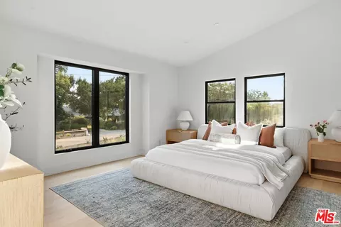 Bedroom - 3033 Clarmeya Ln, Pasadena, CA 91107 photo 1 of 3