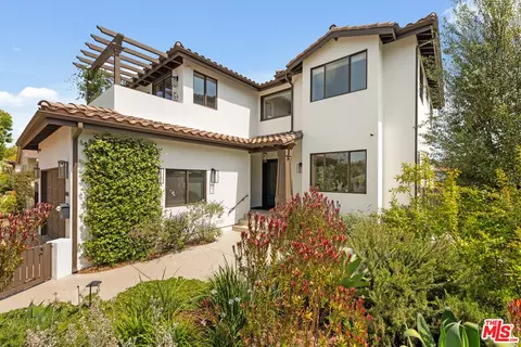 6468 Wynkoop St, Los Angeles, CA 90045