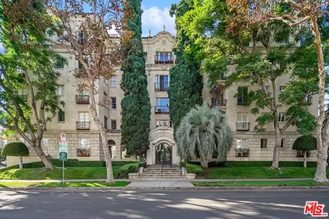 109 N Sycamore Ave #204, Los Angeles, CA 90036