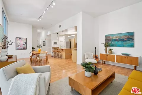 630 W 6th St #505, Los Angeles, CA 90017
