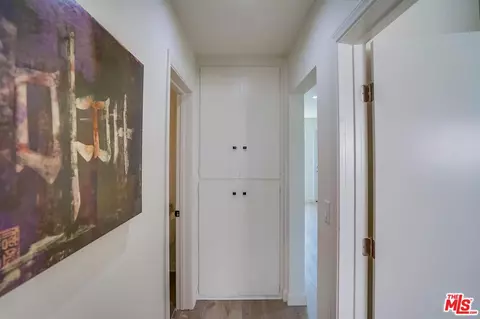 Entry Way - 1512 Sherman Pl, Long Beach, CA 90804 photo 1 of 1