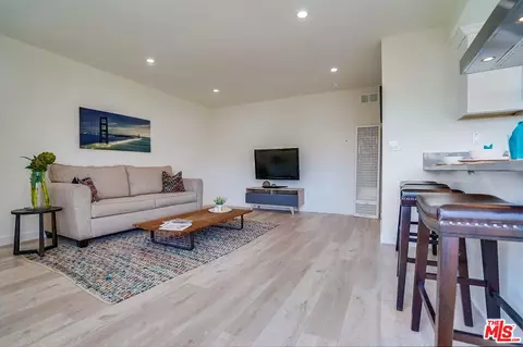 Living - 1512 Sherman Pl, Long Beach, CA 90804 photo 2 of 4