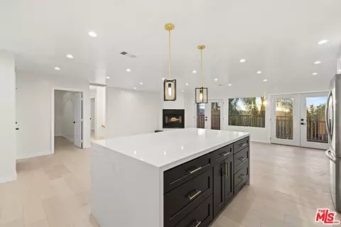 Kitchen - 10941 Cardamine Pl, Tujunga, CA 91042 photo 1 of 3