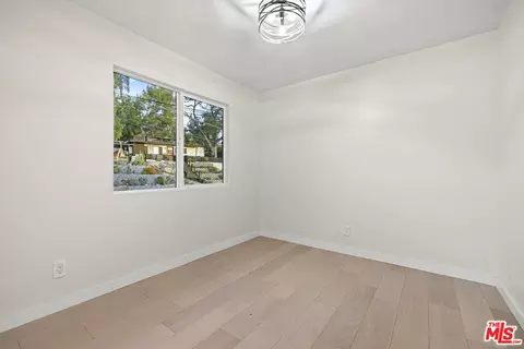 Bedroom - 10941 Cardamine Pl, Tujunga, CA 91042 photo 6 of 9