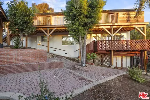 Exterior - 10941 Cardamine Pl, Tujunga, CA 91042 photo 4 of 8