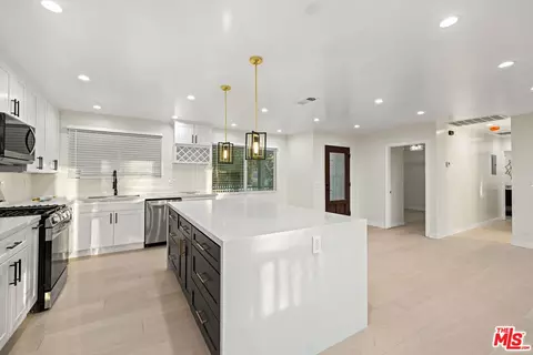 Other - 10941 Cardamine Pl, Tujunga, CA 91042 photo 2 of 11