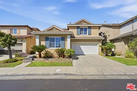 1021 Topaz Ln, Gardena, CA 90247
