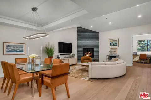 2122 Century Park Ln #402, Los Angeles, CA 90067