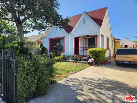 931 E Hyde Park Blvd, Inglewood, CA 90302