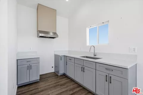 Kitchen - 56133 Jesse Rd, Landers, CA 92285 photo 1 of 1