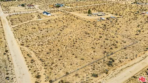 View/Area - 56133 Jesse Rd, Landers, CA 92285 photo 10 of 12