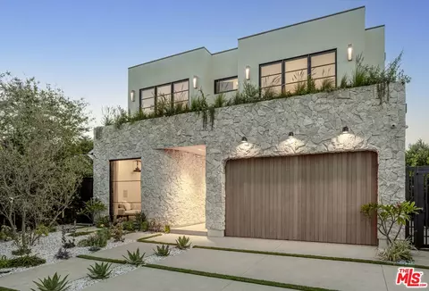 11931 Pacific Ave, Los Angeles, CA 90066