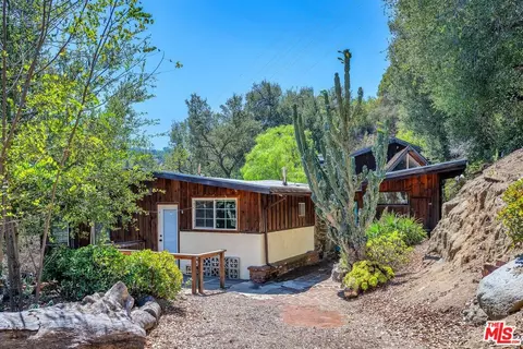 2519 Horse Shoe Canyon Rd, Los Angeles, CA 90046