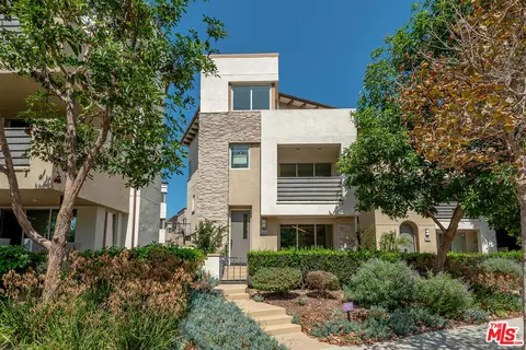 12824 S Seaglass Cir, Playa Vista, CA 90094