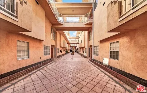 321 W Queen St #24, Inglewood, CA 90301