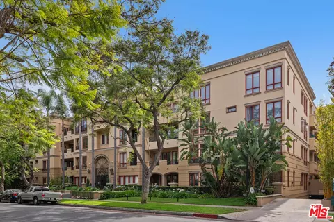 411 N Oakhurst Dr #305, Beverly Hills, CA 90210