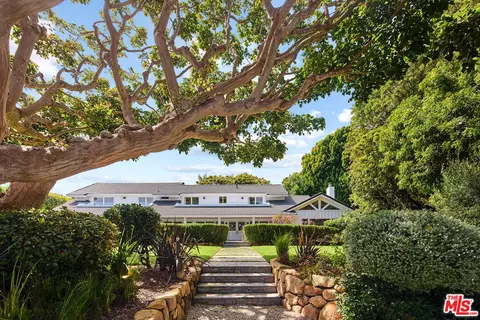 29225 Cliffside Dr, Malibu, CA 90265