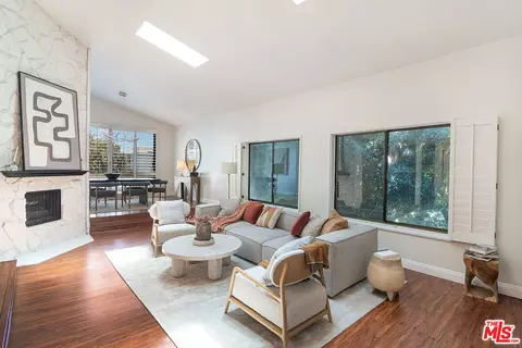 1434 Greenfield Ave #303, Los Angeles, CA 90025