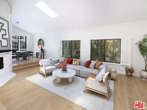 1434 Greenfield Ave #303, Los Angeles, CA 90025