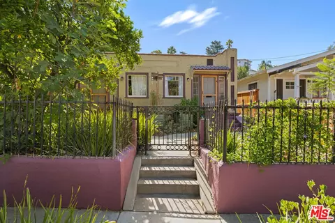 1560 Morton Ave, Los Angeles, CA 90026