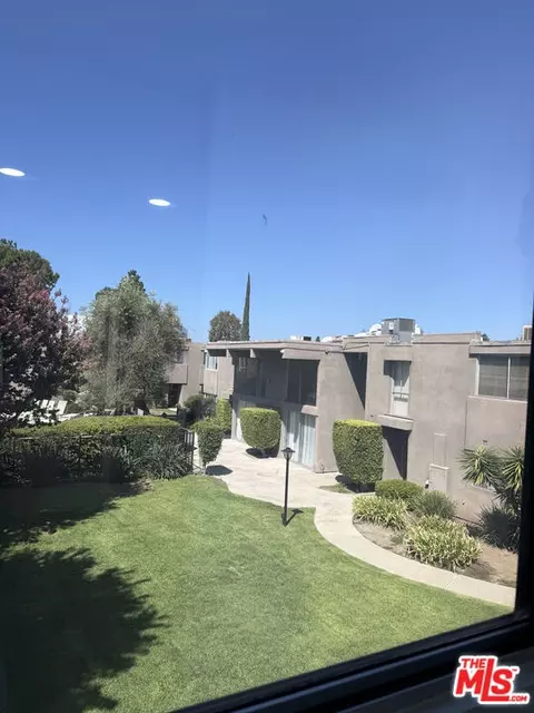 18110 Killion St #10, Tarzana, CA 91356