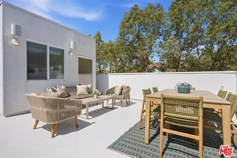1510 Morton Ter, Los Angeles, CA 90026