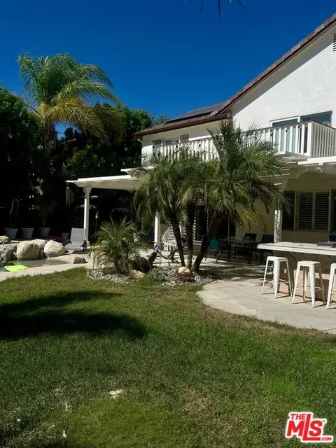 Exterior - 43033 Manchester Ct, Temecula, CA 92592 photo 4 of 8