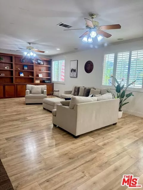 Living - 43033 Manchester Ct, Temecula, CA 92592 photo 1 of 1