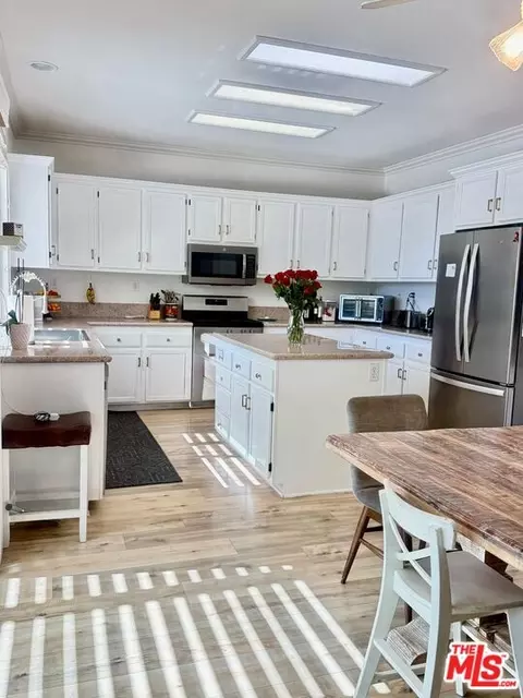 Kitchen - 43033 Manchester Ct, Temecula, CA 92592 photo 1 of 3
