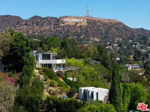 2824 Durand Dr, Los Angeles, CA 90068