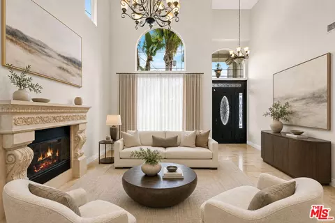 5419 Tampa Ave, Tarzana, CA 91356