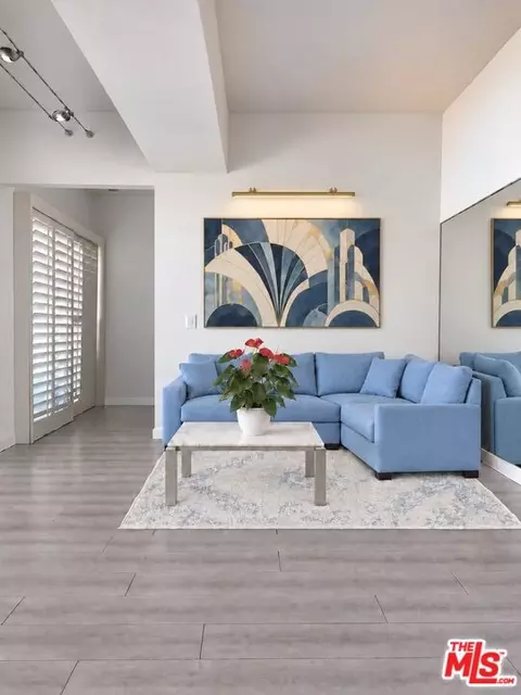 10501 Wilshire Blvd #2206, Los Angeles, CA 90024
