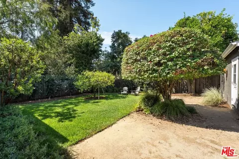93 S Daisy Ave, Pasadena, CA 91107 photo 27