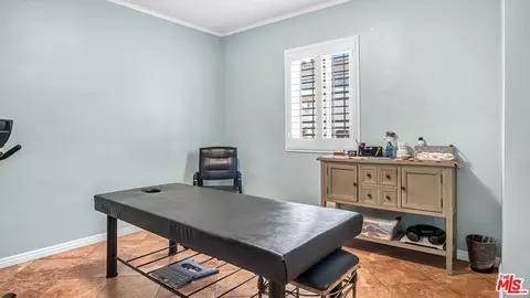 Bedroom - 7069 Apperson St, Tujunga, CA 91042 photo 9 of 13