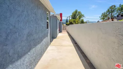 Exterior - 7069 Apperson St, Tujunga, CA 91042 photo 3 of 15