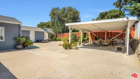 Exterior - 7069 Apperson St, Tujunga, CA 91042 photo 12 of 15
