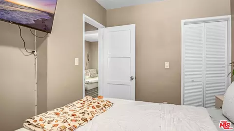 Bedroom - 7069 Apperson St, Tujunga, CA 91042 photo 6 of 13