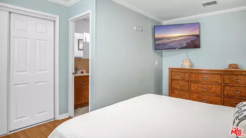 Bedroom - 7069 Apperson St, Tujunga, CA 91042 photo 8 of 13