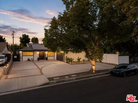 15829 Tupper St, North Hills, CA 91343