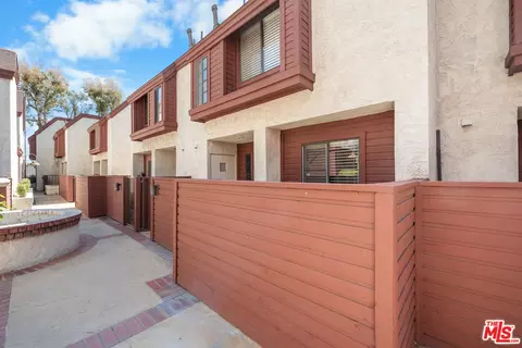 Exterior - 230 Bethany Rd #120, Burbank, CA 91504 photo 2 of 5